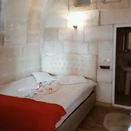 Hotel Ulas Cave